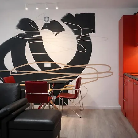 Muse By Comfort Housing - 2 Bedroom 法尔肯塞