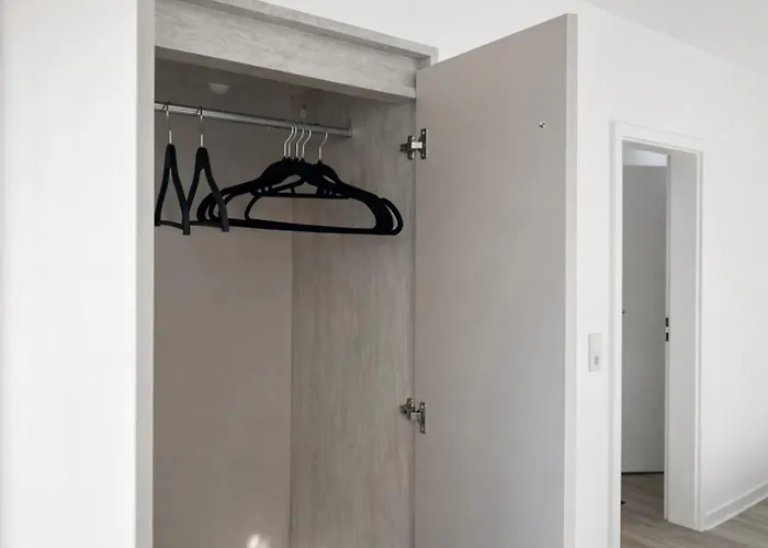 Muse By Comfort Housing - 2 Bedroom * 法尔肯塞