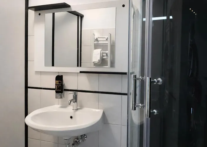 Muse By Comfort Housing - 2 Bedroom * 法尔肯塞